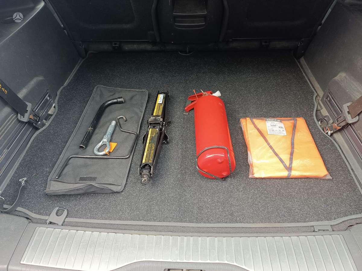 Opel Zafira 2008 — photo 27