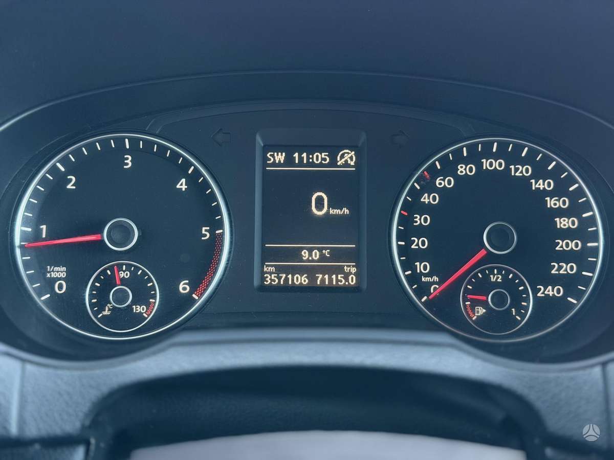 Seat Alhambra 2011 — photo 12