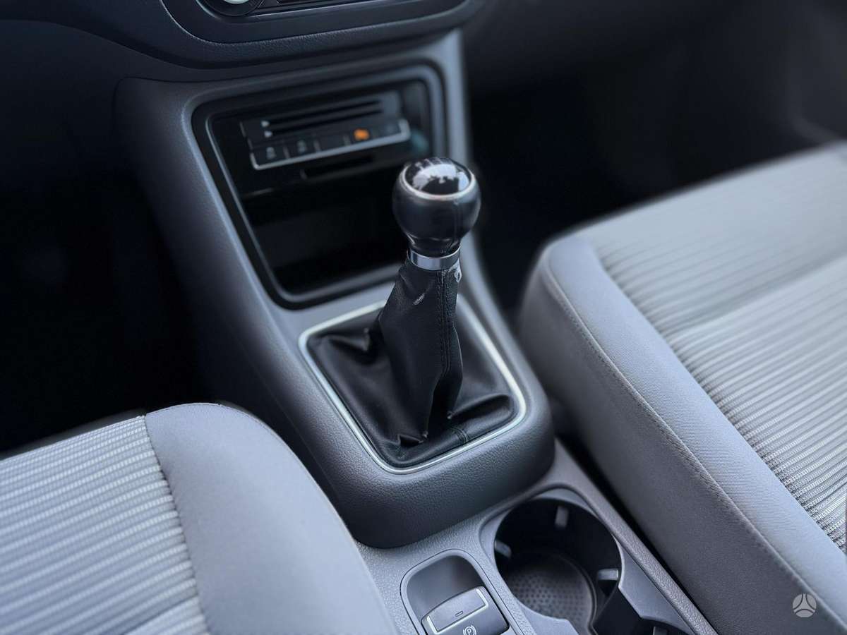 Seat Alhambra 2011 — photo 18