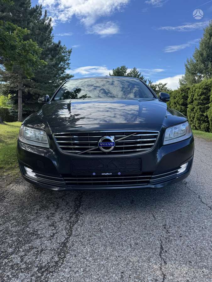 Volvo V70 2013 — салон