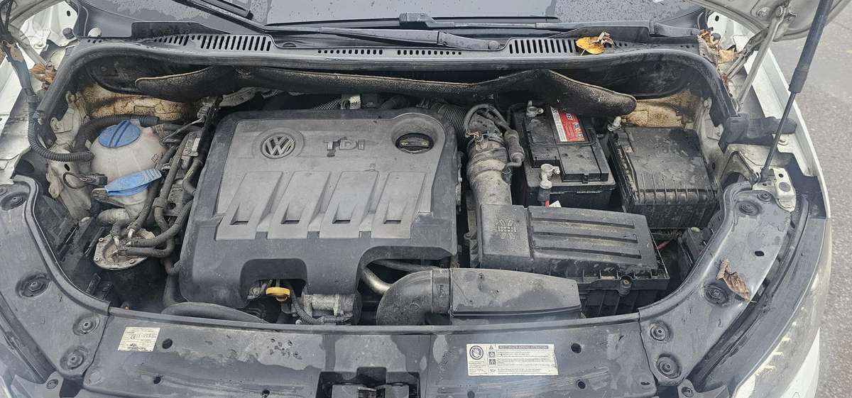 Volkswagen Touran 2015 — photo 10