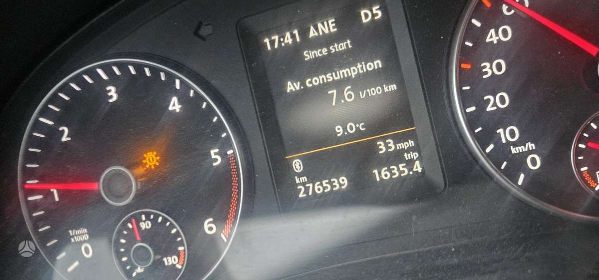 Volkswagen Touran 2015 — photo 11