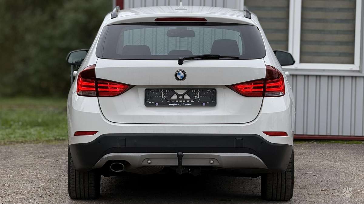 BMW X1 2013 — фото 8