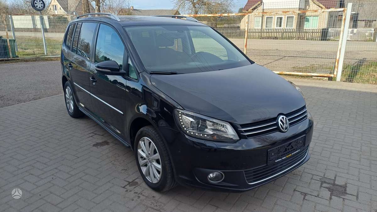 Volkswagen Touran, 2013