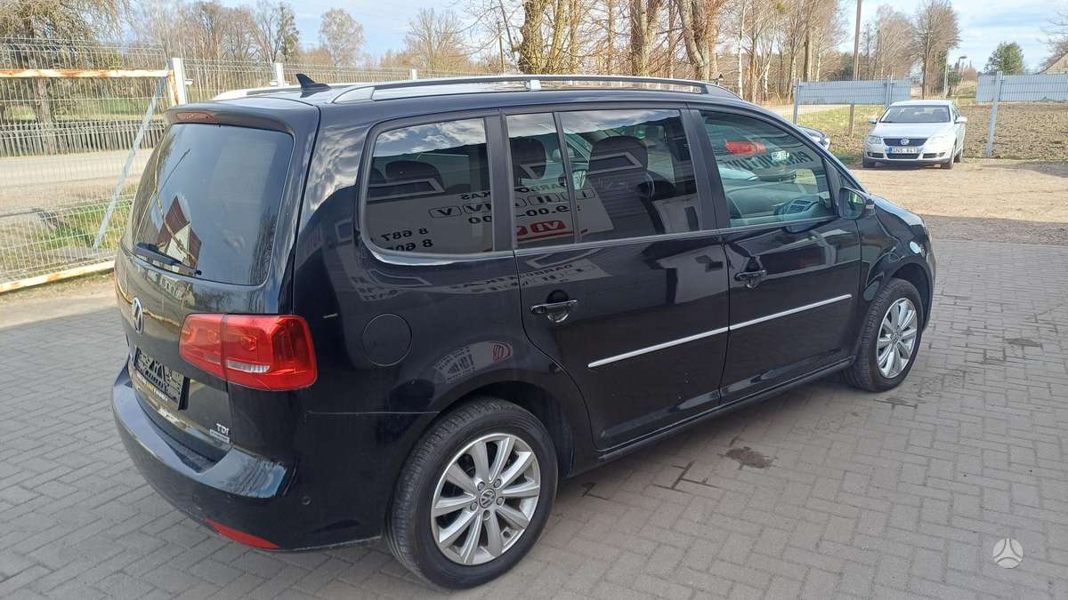 Volkswagen Touran 2013 — photo 5