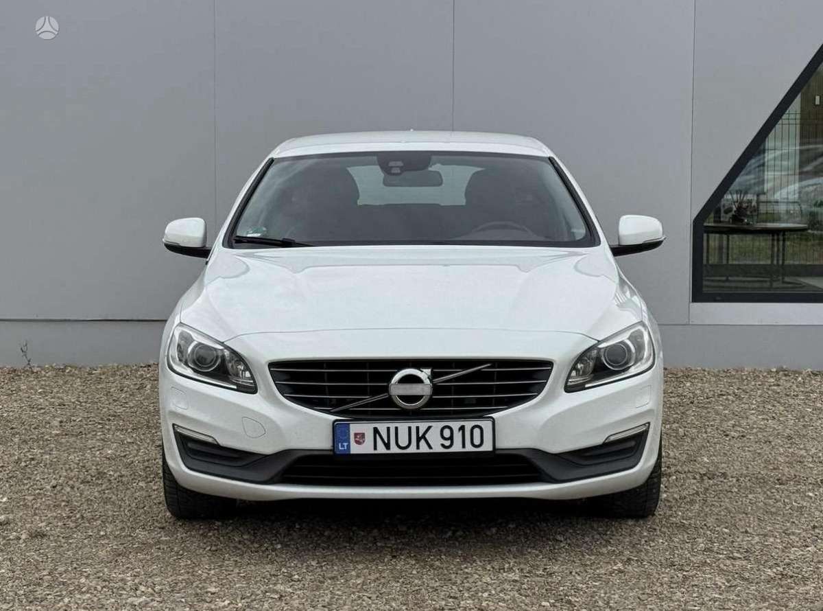 Volvo V60 2014 — rear view