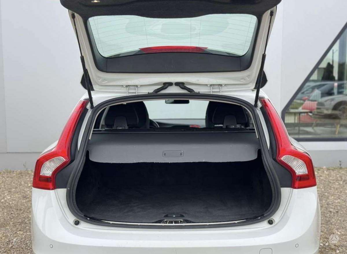 Volvo V60 2014 — photo 7