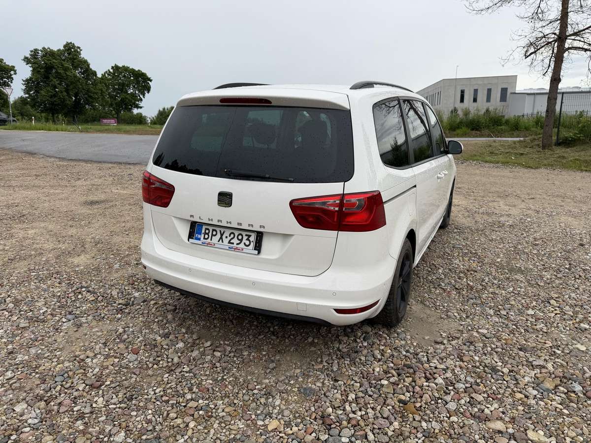 Seat Alhambra 2012 — двигун 1968 cm³, 140 HP (103kW)