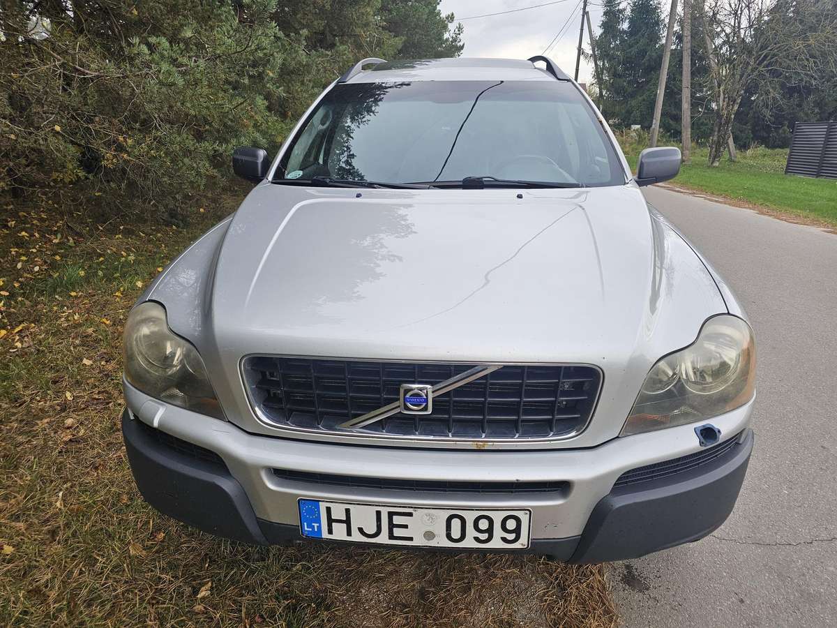 Volvo XC90 2004 — двигун 2400 cm³, 163 HP (120kW)