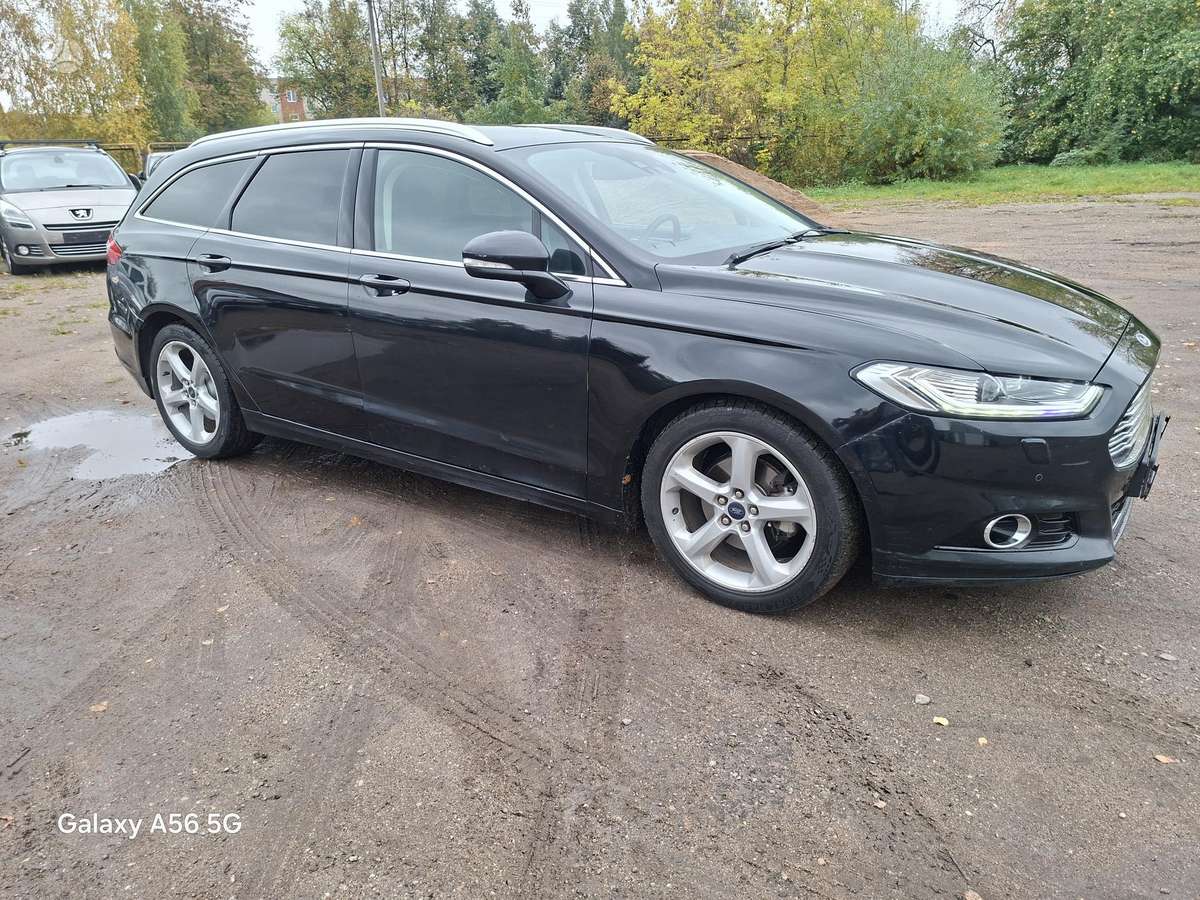 Ford Mondeo 2015 — салон