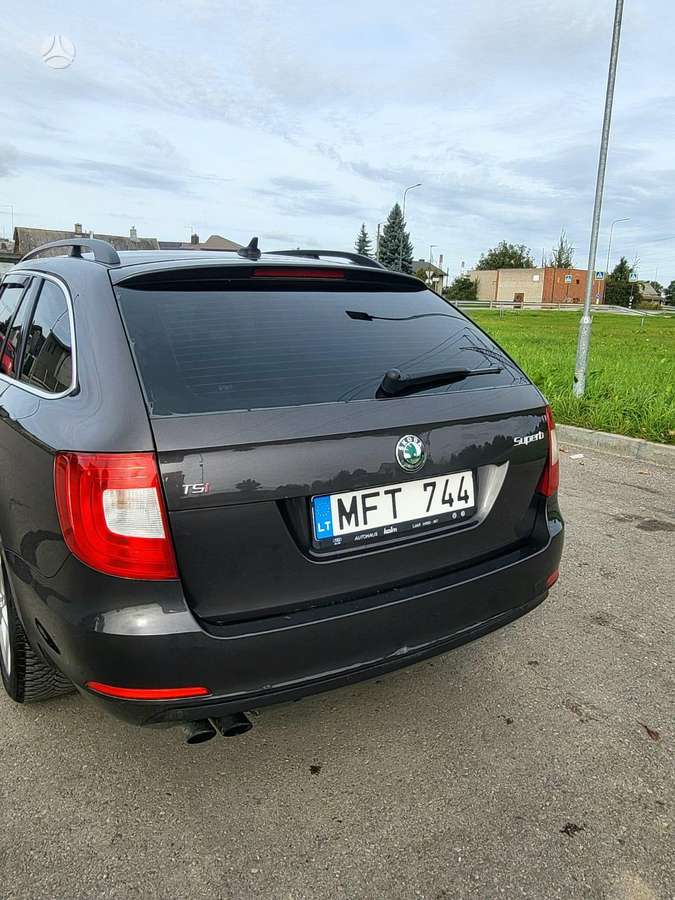 Skoda Superb 2010 — engine 1798 cm³, 160 HP (118kW)