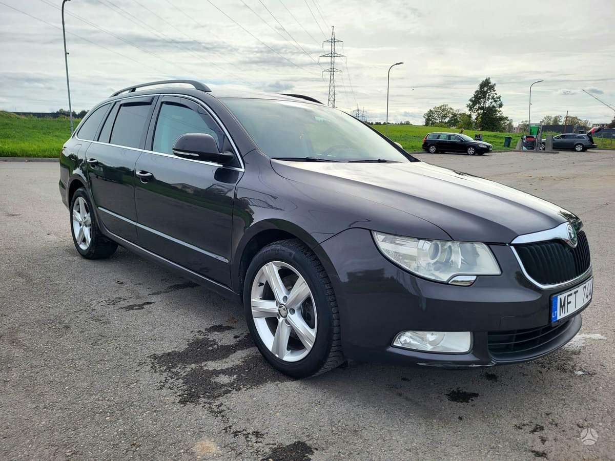 Skoda Superb 2010 — photo 5