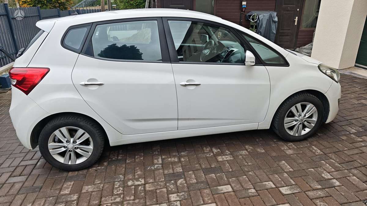 Hyundai ix20 2012 — photo 5