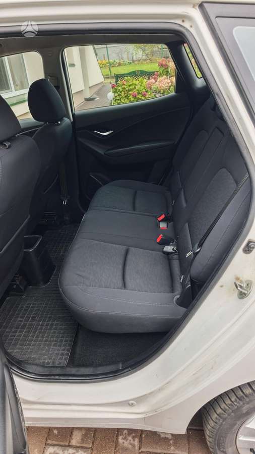Hyundai ix20 2012 — photo 9