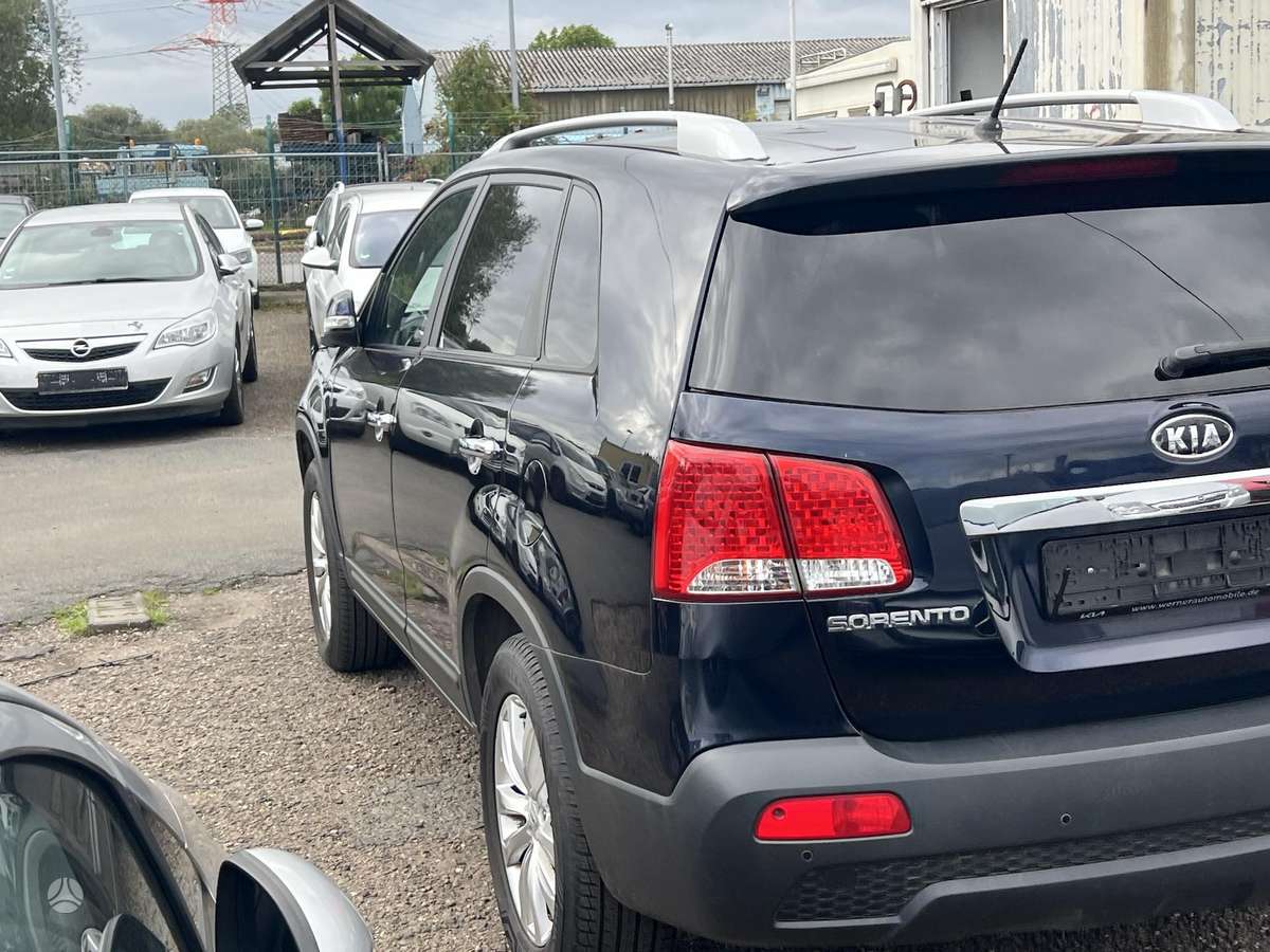 Kia Sorento 2011 — вигляд ззаду