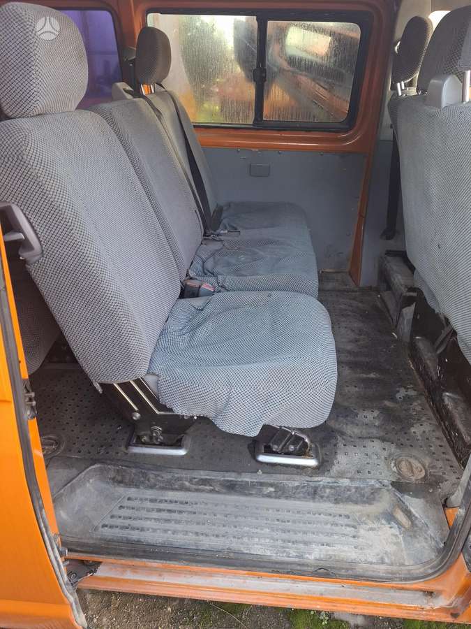 Volkswagen Transporter 2008 — photo 6