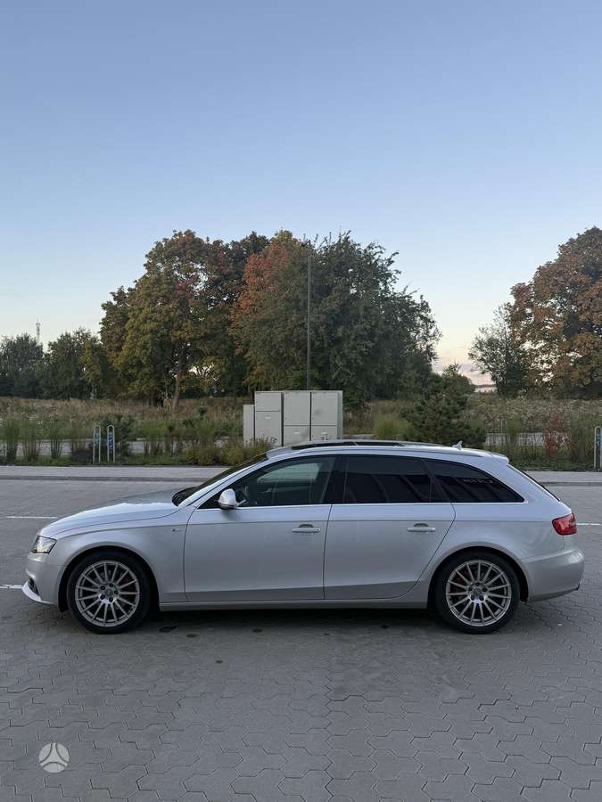 Audi A4 2009 — двигун 1968 cm³, 136 HP (100kW)