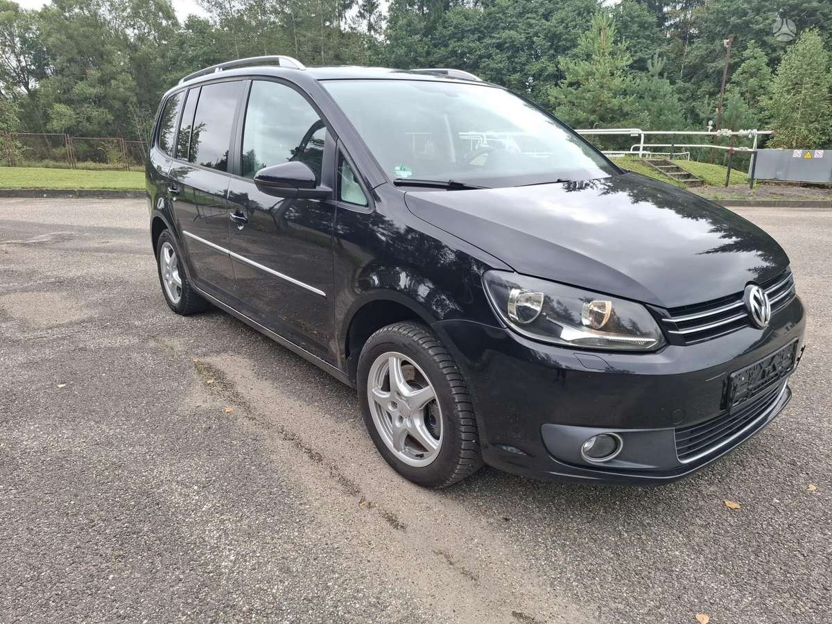 Volkswagen Touran, 2011
