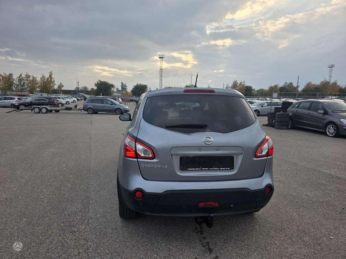 Nissan Qashqai 2012 — photo 10