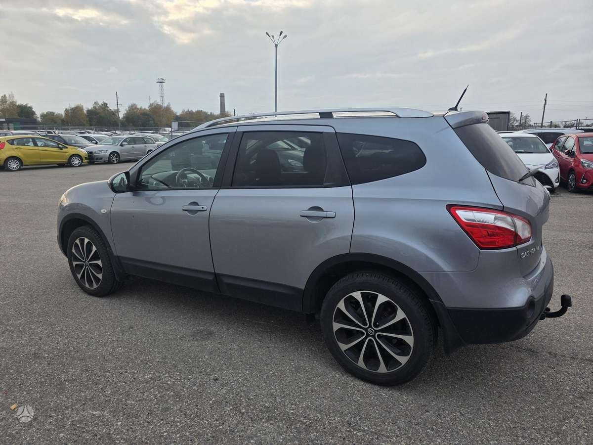 Nissan Qashqai 2012 — photo 11