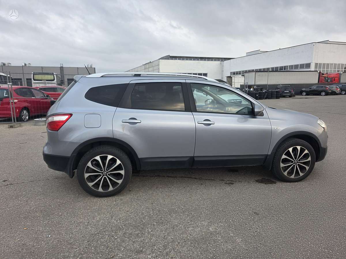 Nissan Qashqai 2012 — photo 18