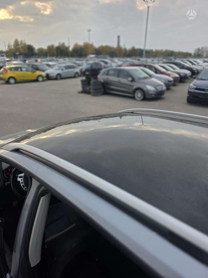 Nissan Qashqai 2012 — photo 30