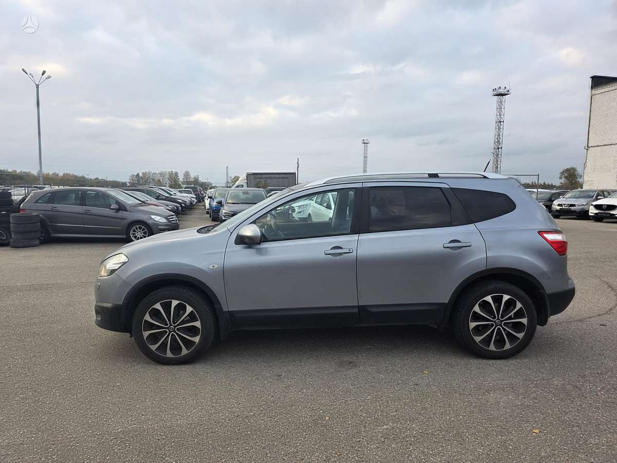 Nissan Qashqai 2012 — engine 1997 cm³, 141 HP (104kW)