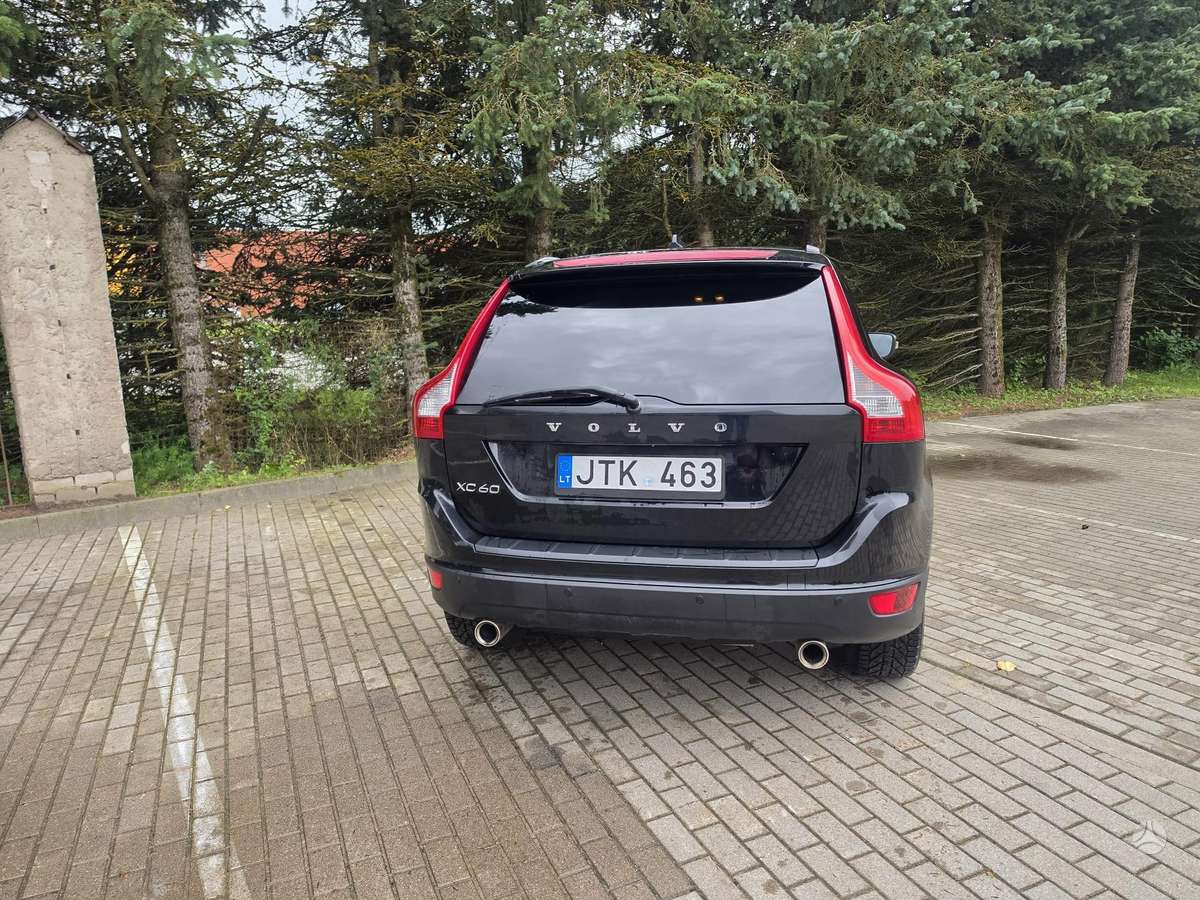 Volvo XC60 2013 — photo 10