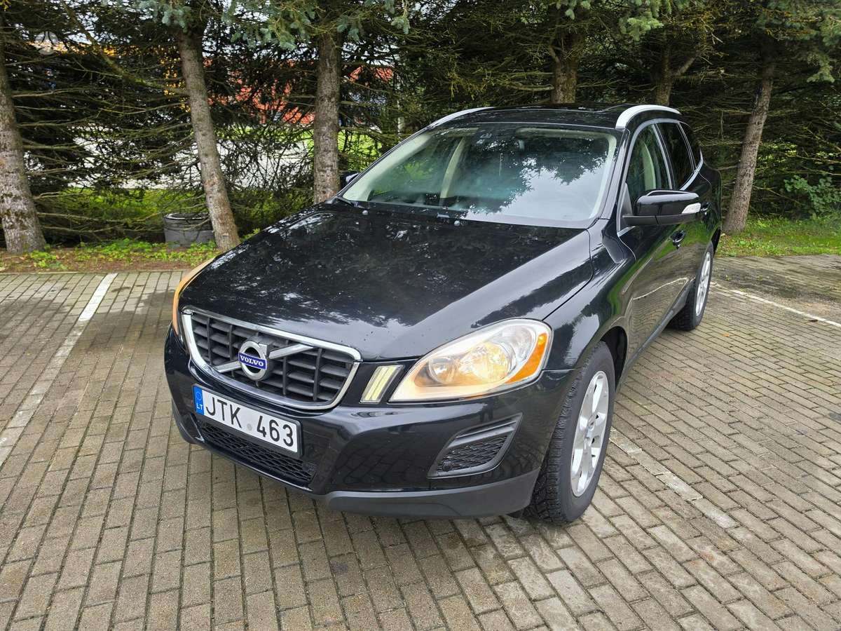 Volvo XC60 2013 — photo 11