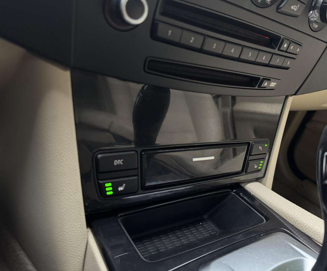 BMW 525 2008 — photo 17