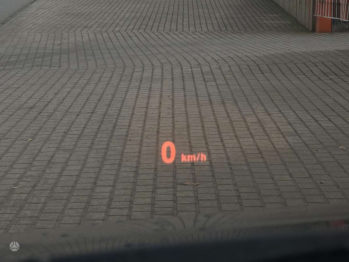 BMW 525 2008 — photo 9