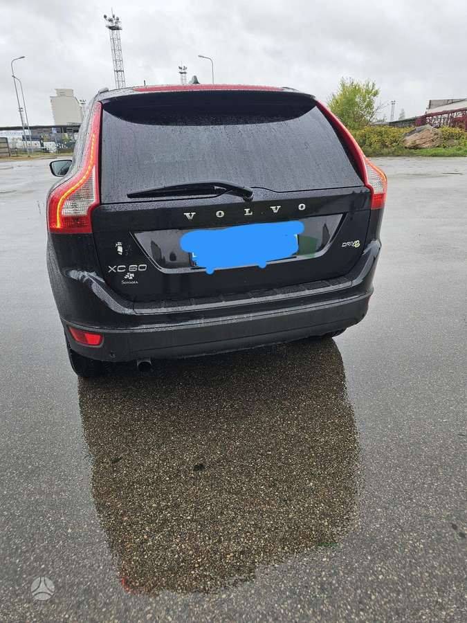 Volvo XC60 2012 — engine 1984 cm³, 163 HP (120kW)