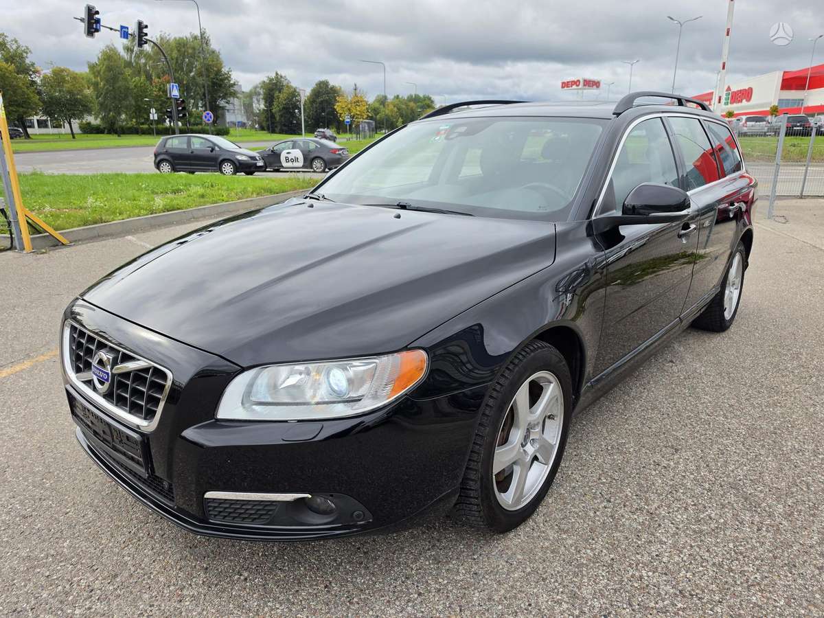 Volvo V70, 2011