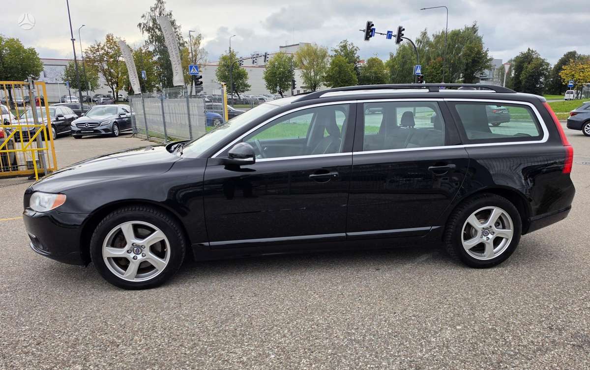 Volvo V70 2011 — фото 6
