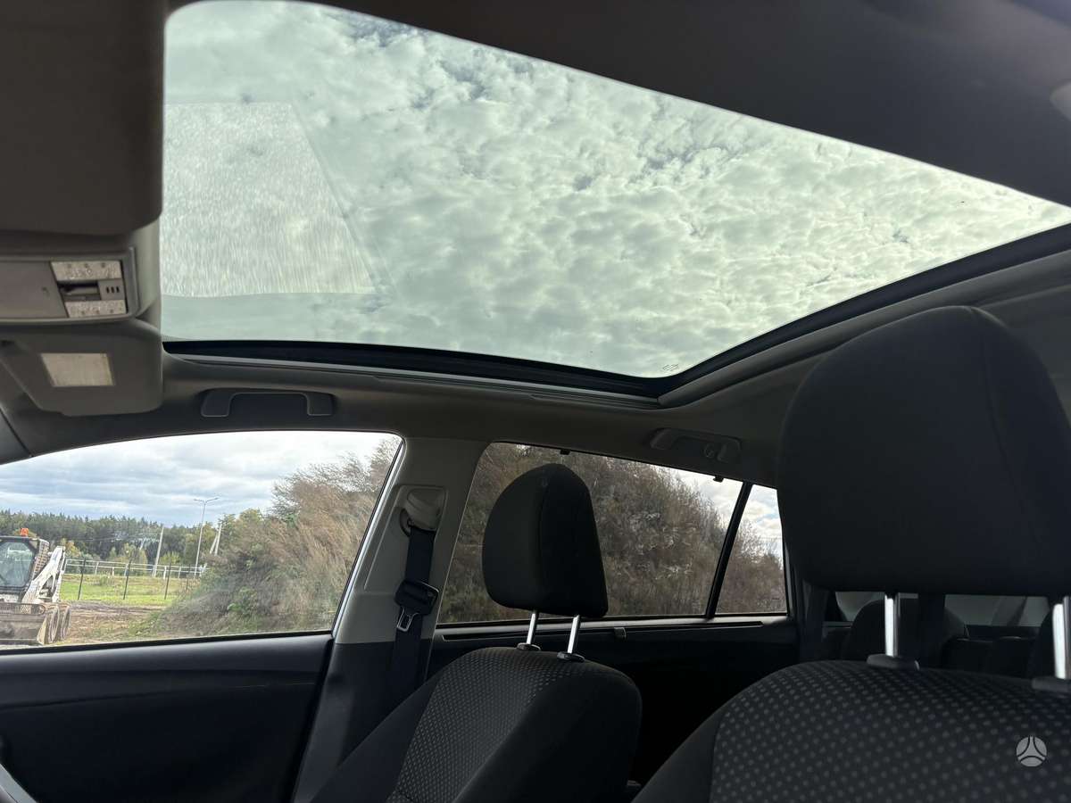 Toyota Verso 2010 — photo 10