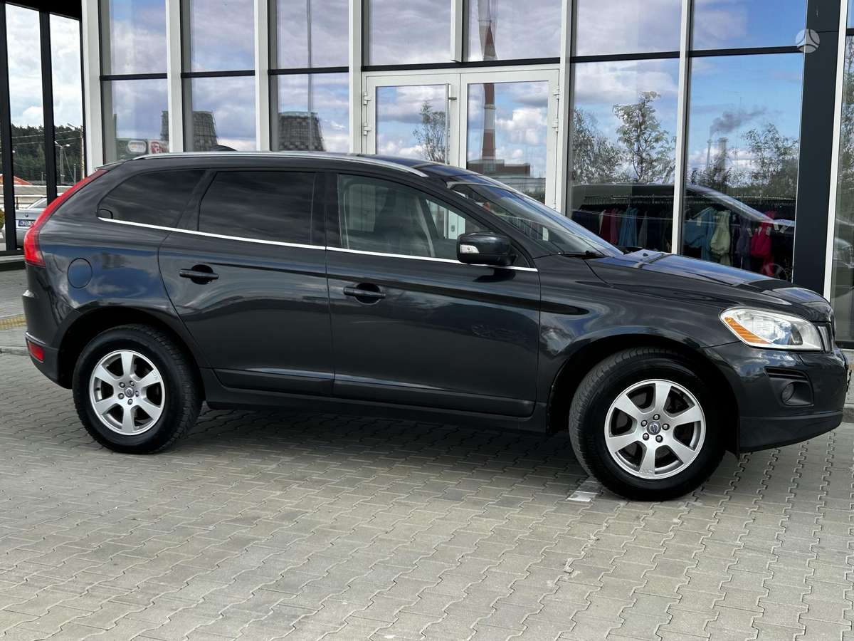 Volvo XC60 2010 — photo 6