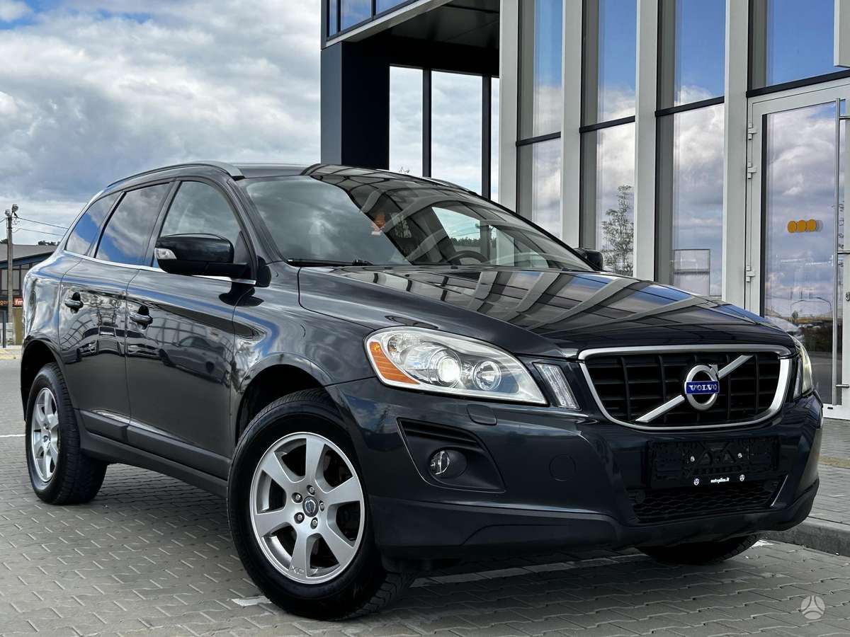 Volvo XC60 2010 — photo 7