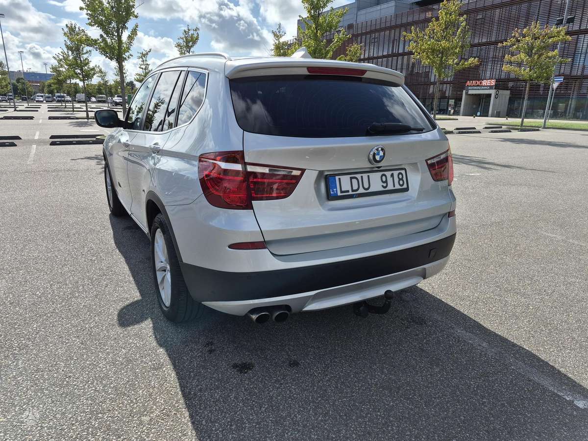 BMW X3 2014 — interior