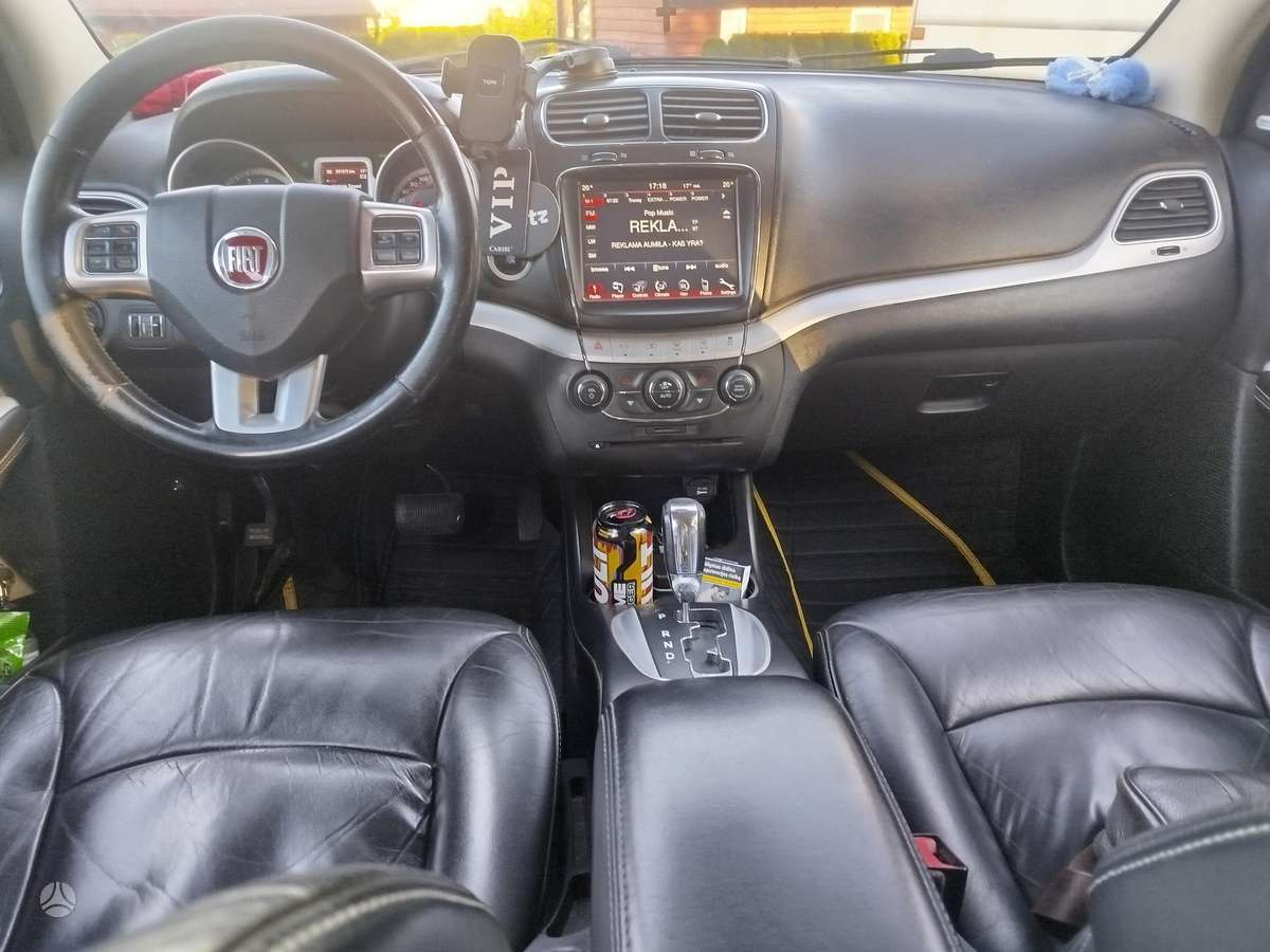 Fiat Freemont 2013 — interior