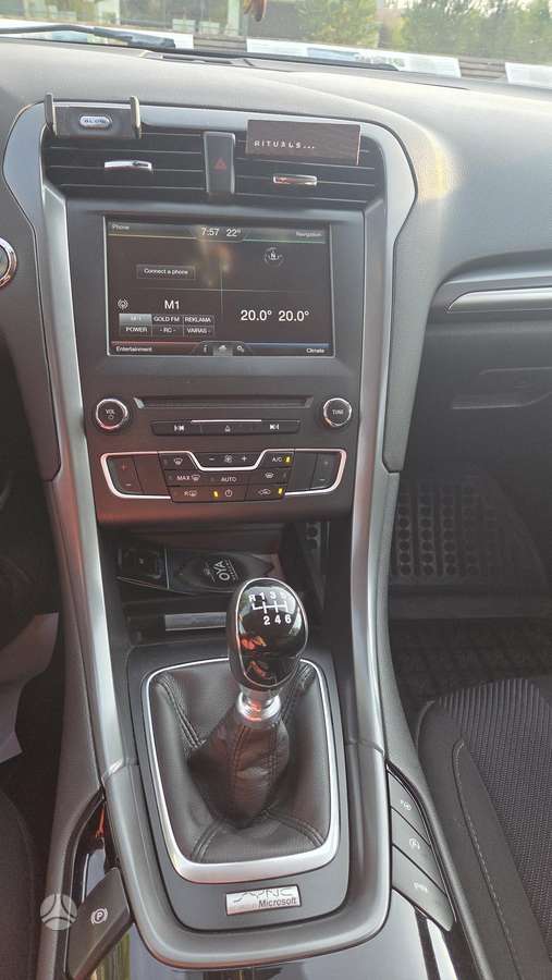 Ford Mondeo 2015 — photo 10