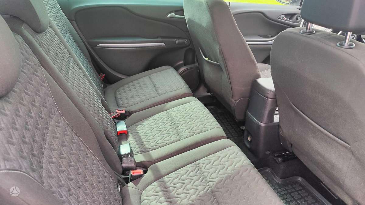 Opel Zafira 2013 — engine 1956 cm³, 131 HP (96kW)