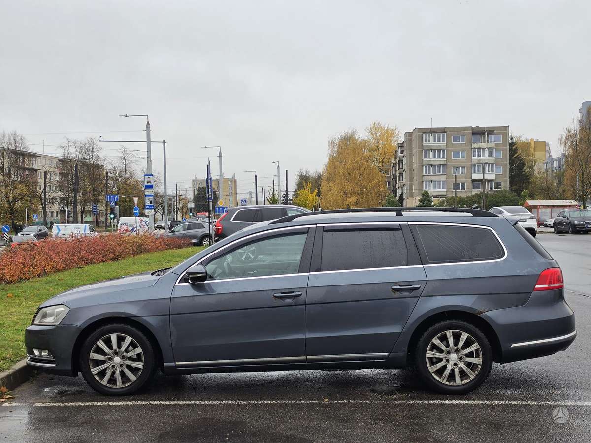Volkswagen Passat 2012 — двигун 1968 cm³, 140 HP (103kW)