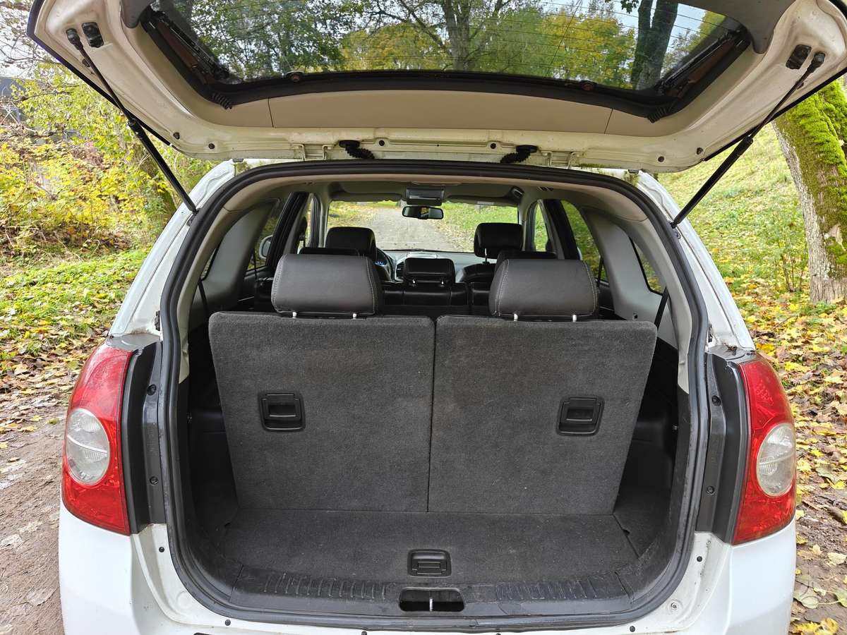 Chevrolet Captiva 2012 — photo 11