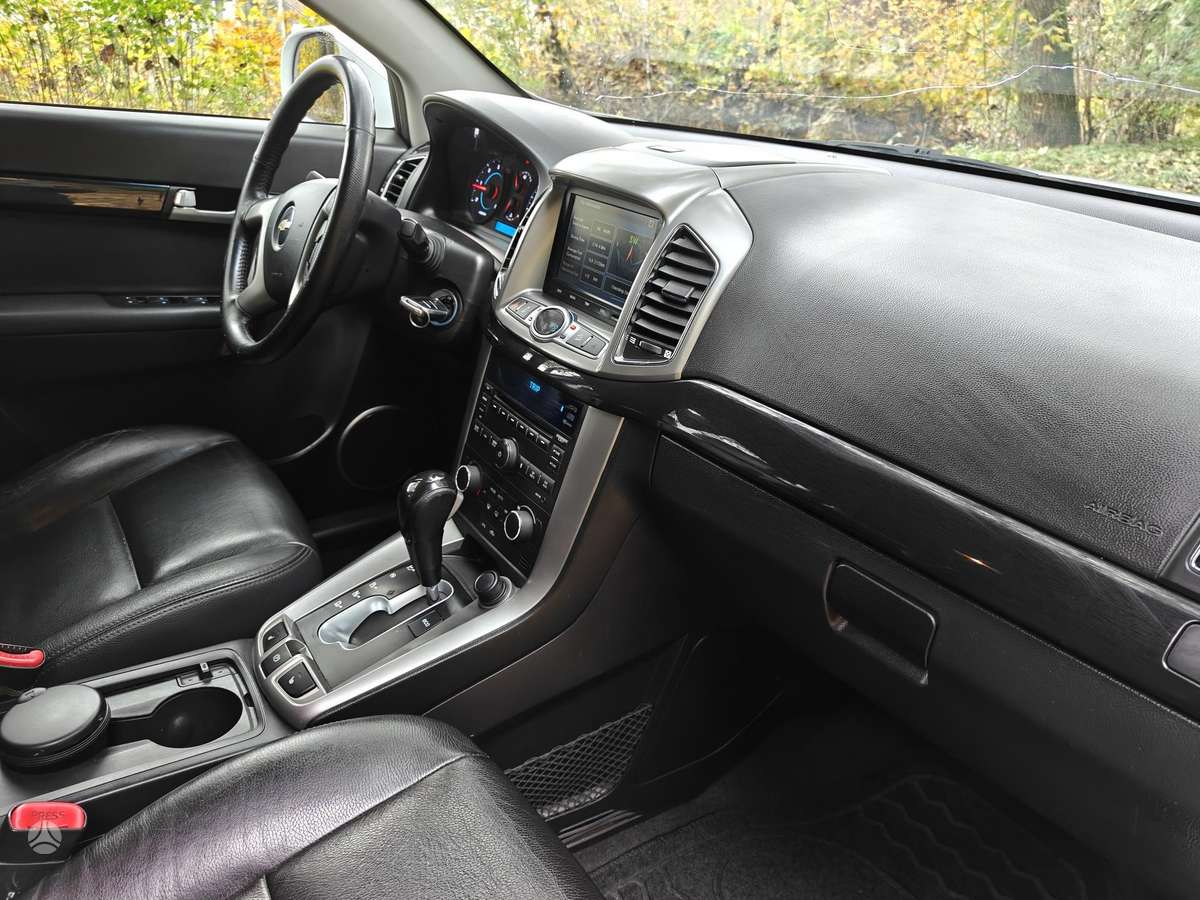 Chevrolet Captiva 2012 — photo 12