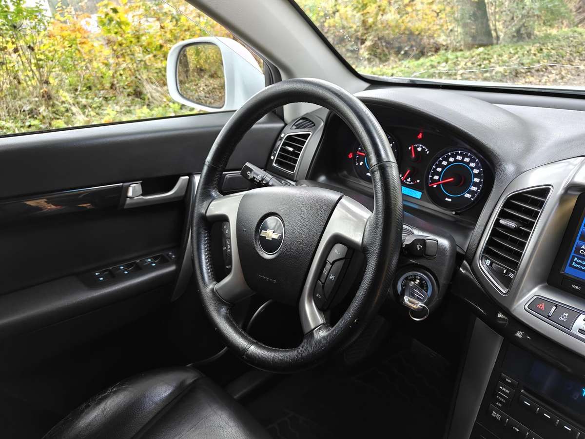 Chevrolet Captiva 2012 — photo 15