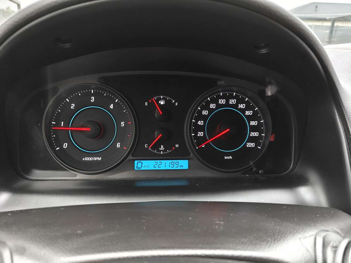 Chevrolet Captiva 2012 — photo 19