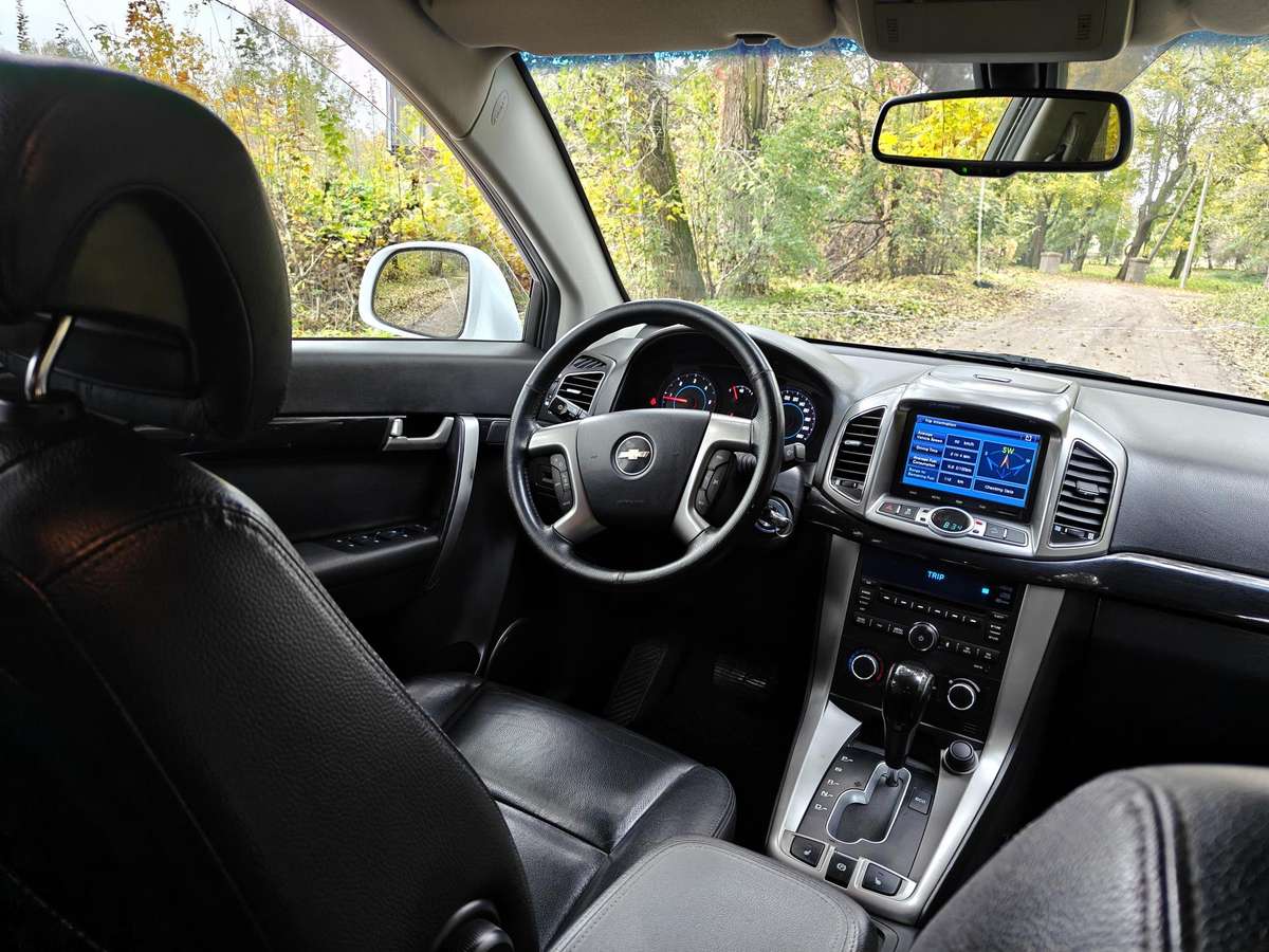 Chevrolet Captiva 2012 — photo 7