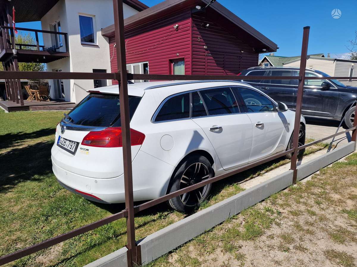 Opel Insignia 2010 — photo 5