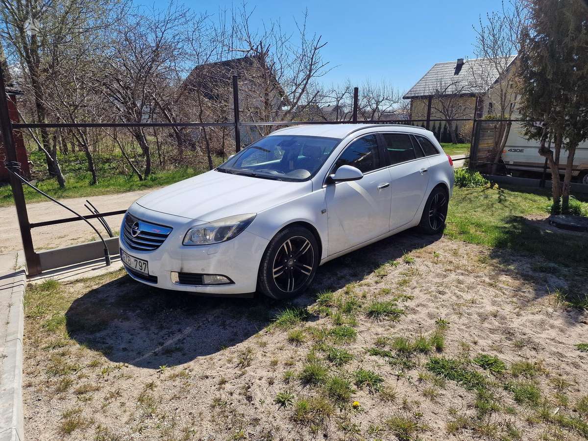 Opel Insignia 2010 — photo 6