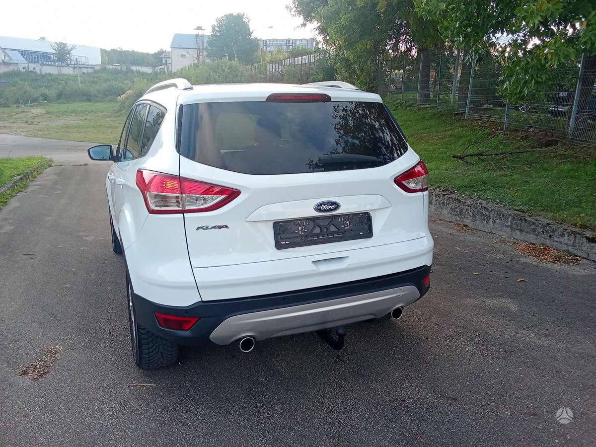 Ford Kuga 2013 — фото 10